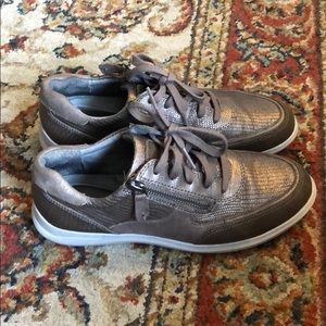 Aravon Power Comfort Tie Sneaker